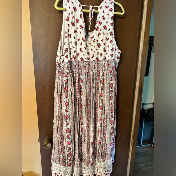 EUC Torrid Maxi Gauze Lace Inset Dress sz 4x hi-lo dress with pockets! - Picture 2 of 7